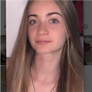 Profesora de apoyo escolar , nivel b1 de inglés , estudiante de 2 año de Logopedia